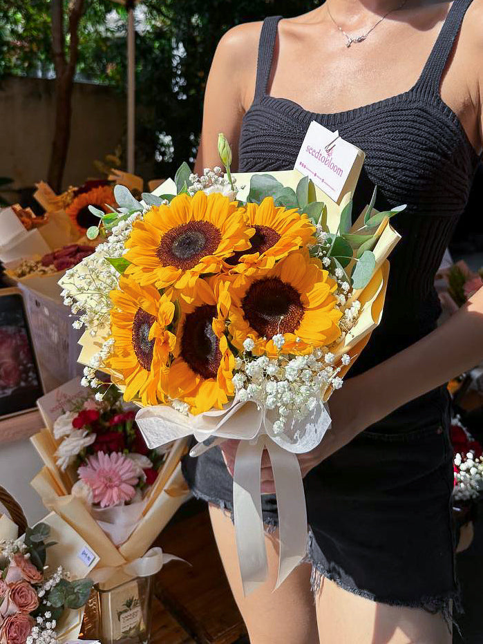 Golden | Sunflower & Baby's Breath Bouquet