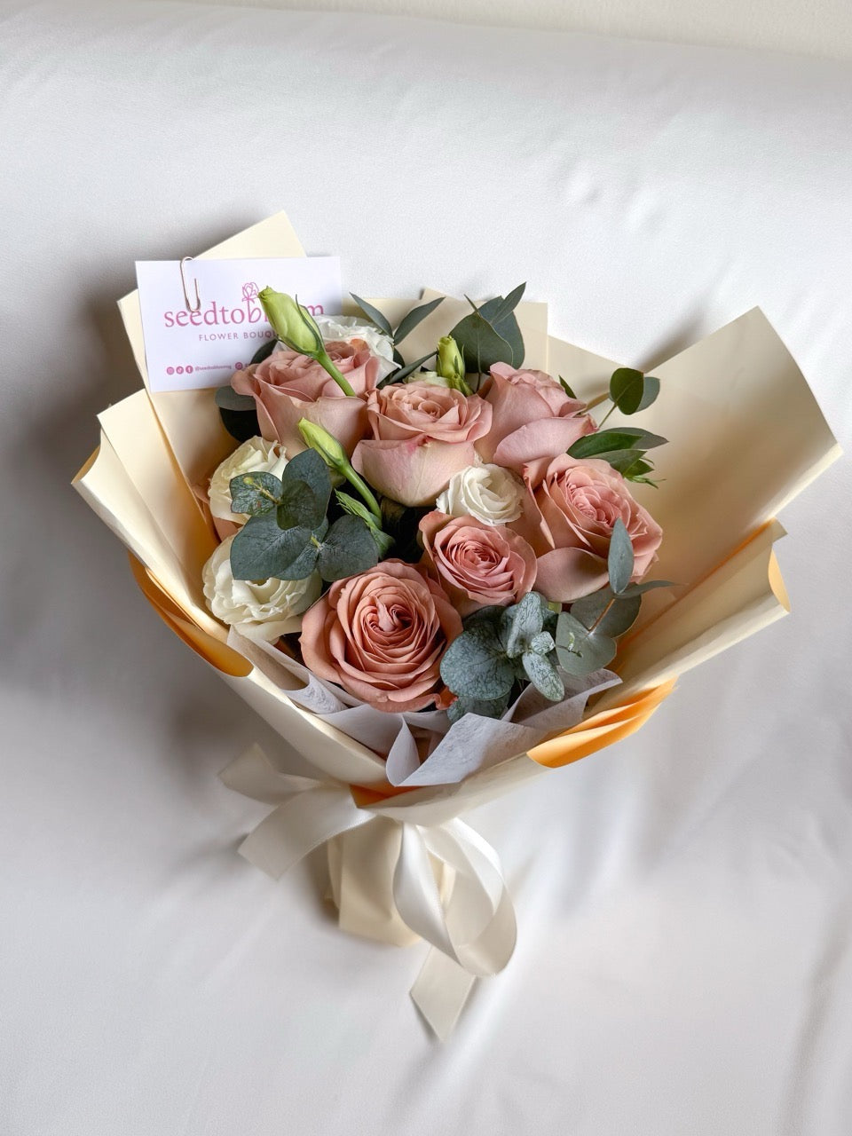 Graceful | Cappuccino Rose & Eustoma Bouquet