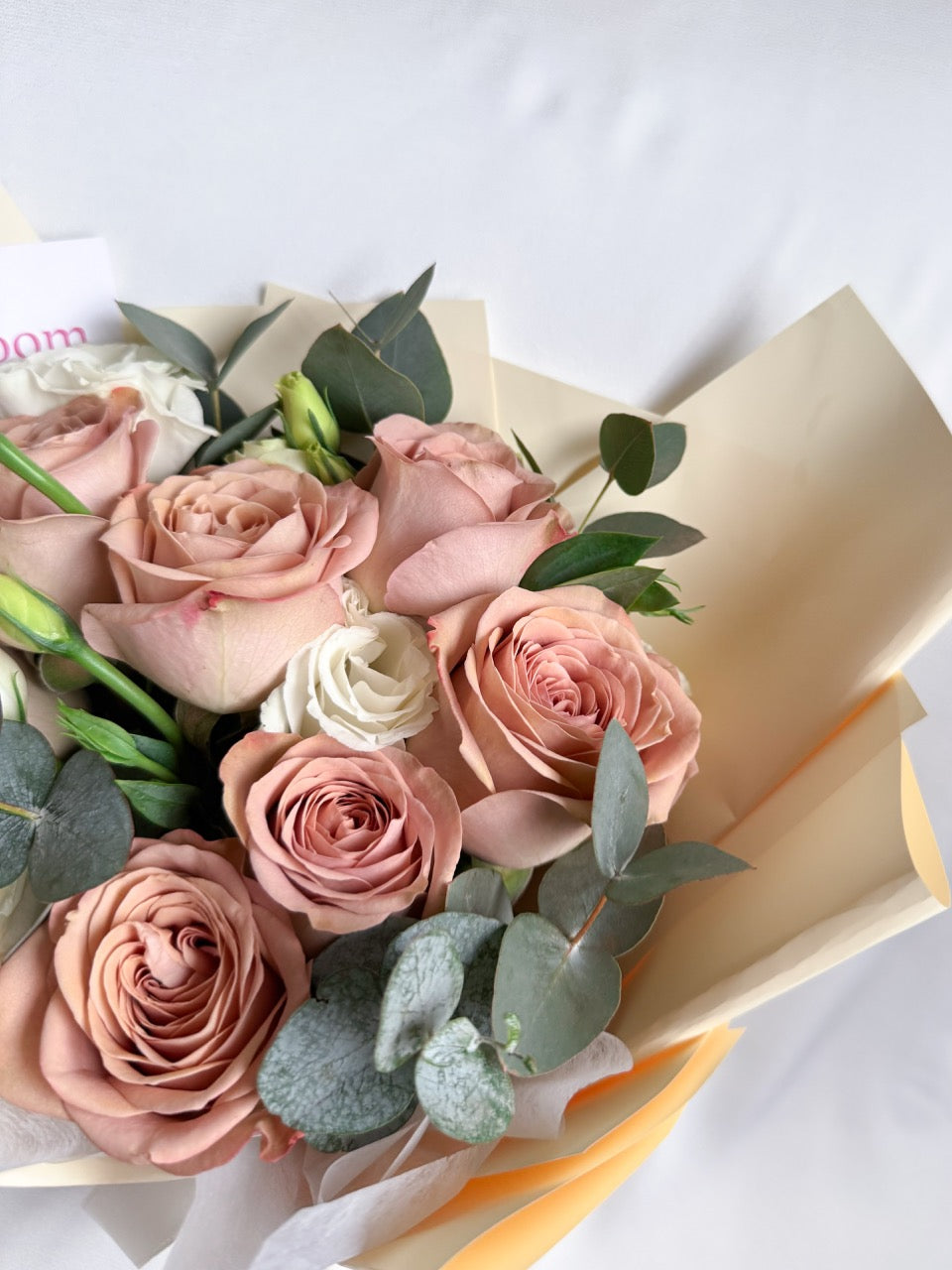 Graceful | Cappuccino Rose & Eustoma Bouquet