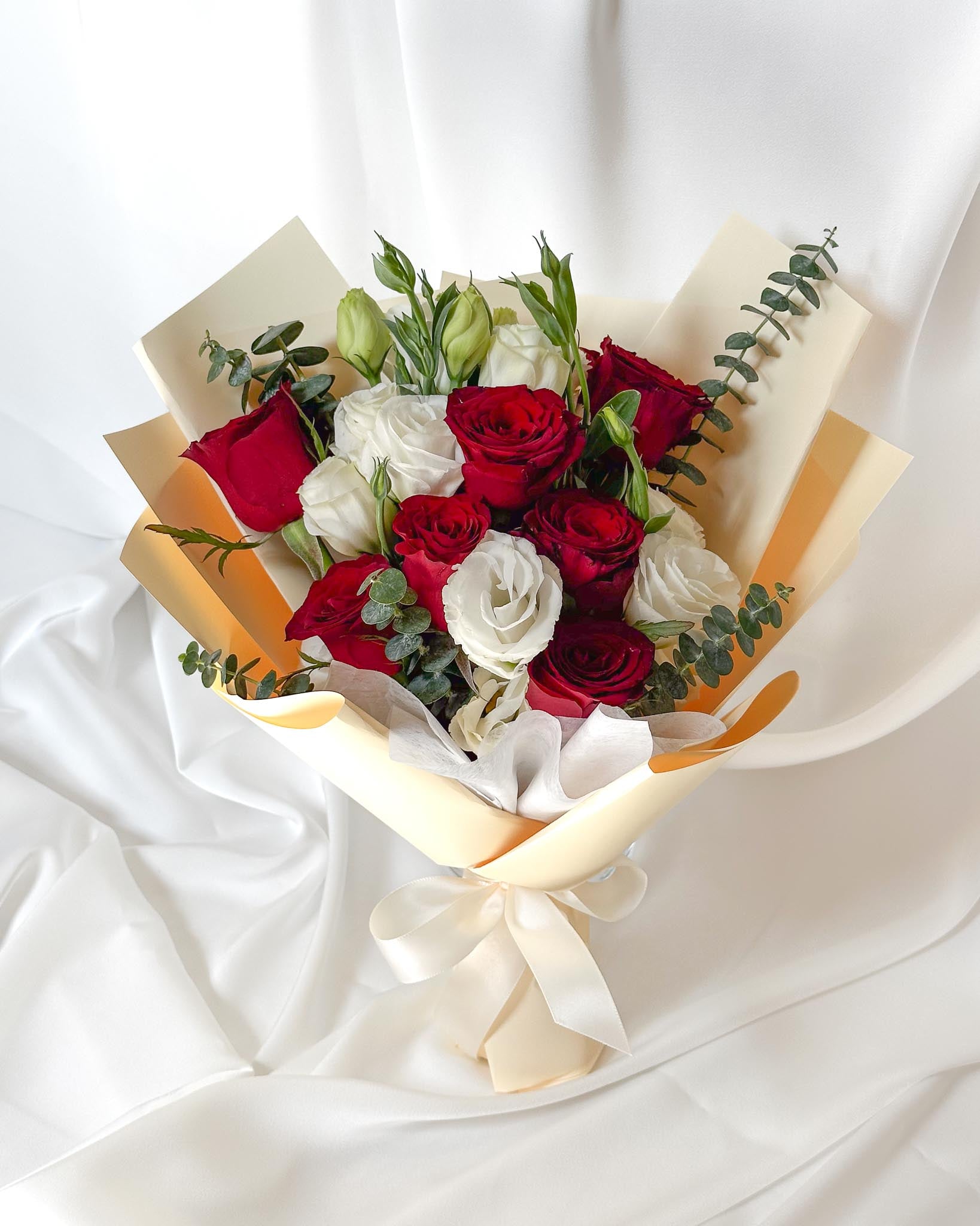 True Love | Red Rose & Eustoma Bouquet