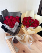 Amour | Minimalistic Red Rose Bouquet